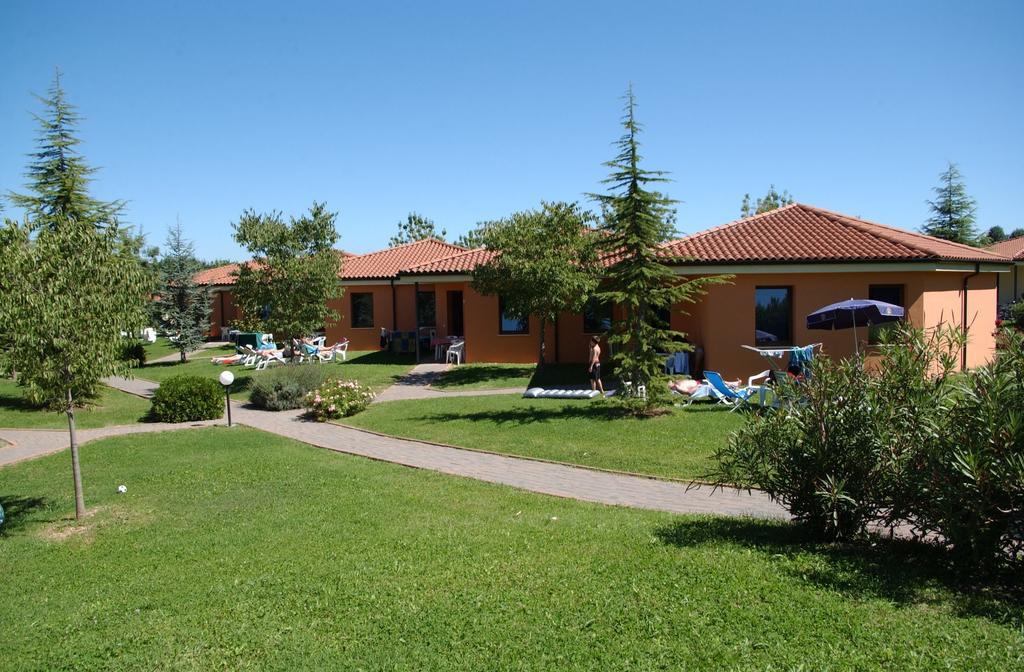 Camping Bella Italia Peschiera del Garda Exterior photo