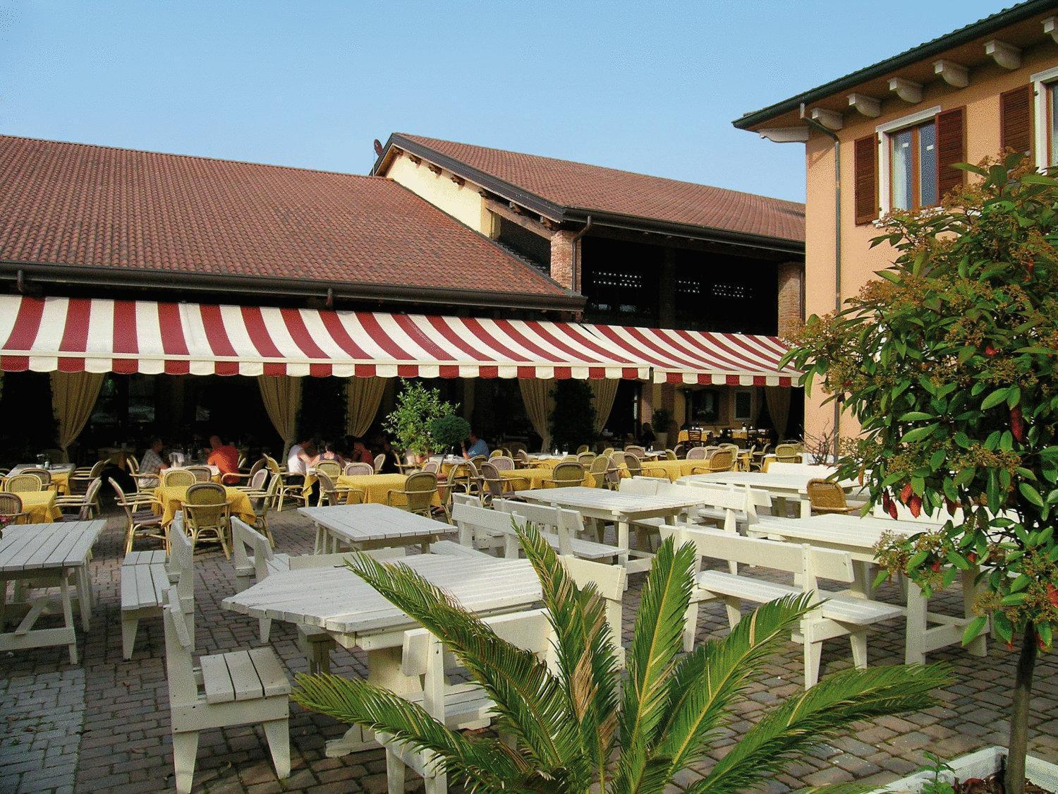 Camping Bella Italia Peschiera del Garda Exterior photo