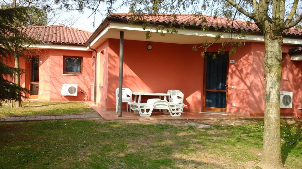 Camping Bella Italia Peschiera del Garda Exterior photo