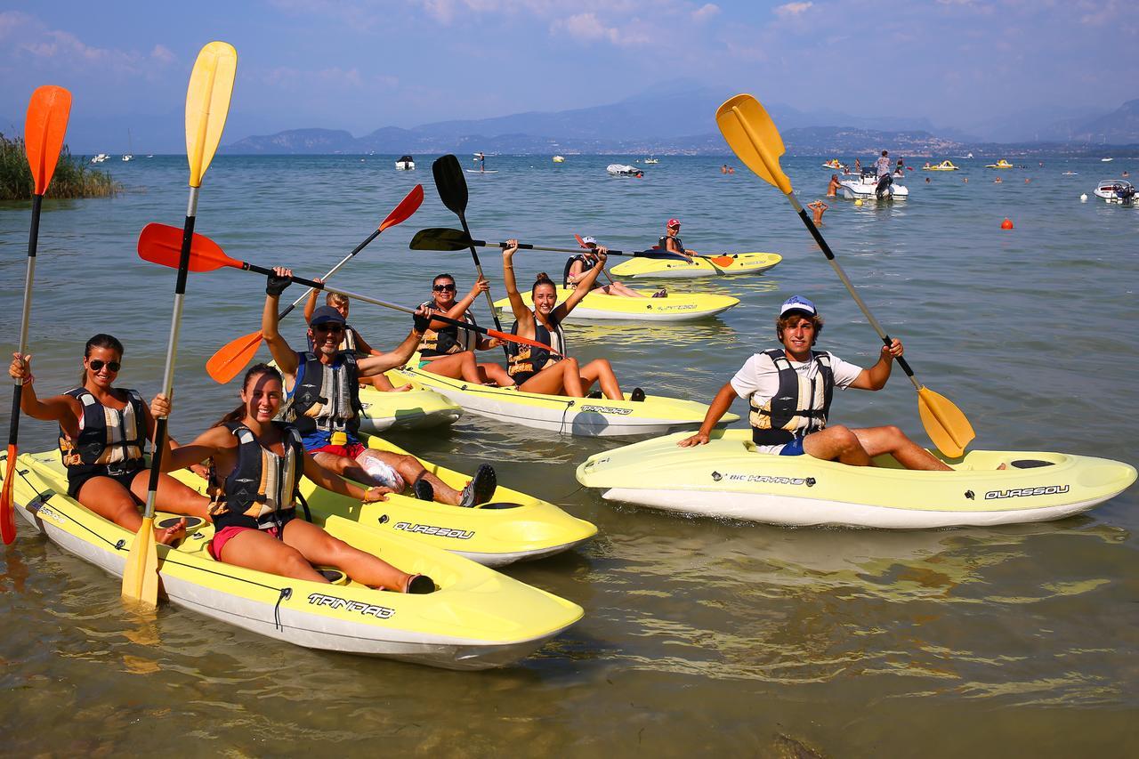 Camping Bella Italia Peschiera del Garda Exterior photo