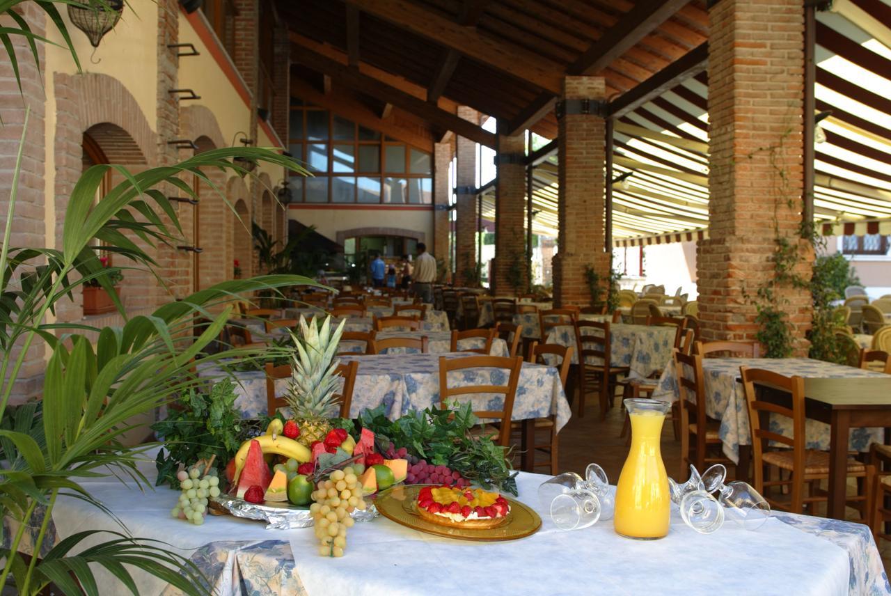 Camping Bella Italia Peschiera del Garda Exterior photo